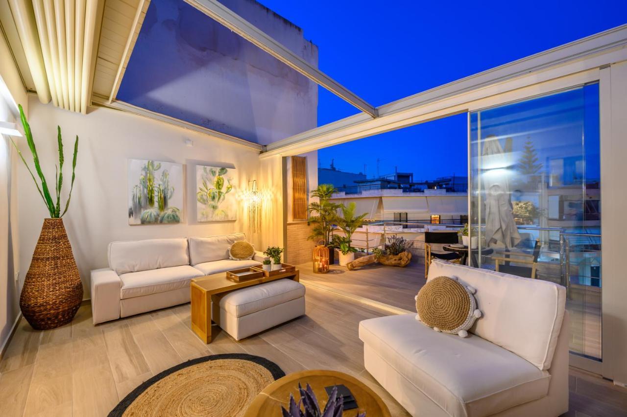 Fiorela'S Casa- A Stylish Loft Apartment In The Heart Of Preveza Bagian luar foto