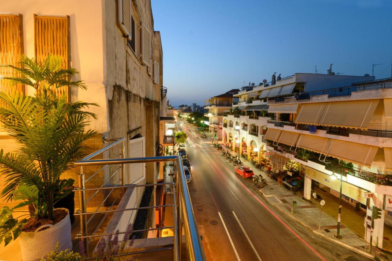 Fiorela'S Casa- A Stylish Loft Apartment In The Heart Of Preveza Bagian luar foto